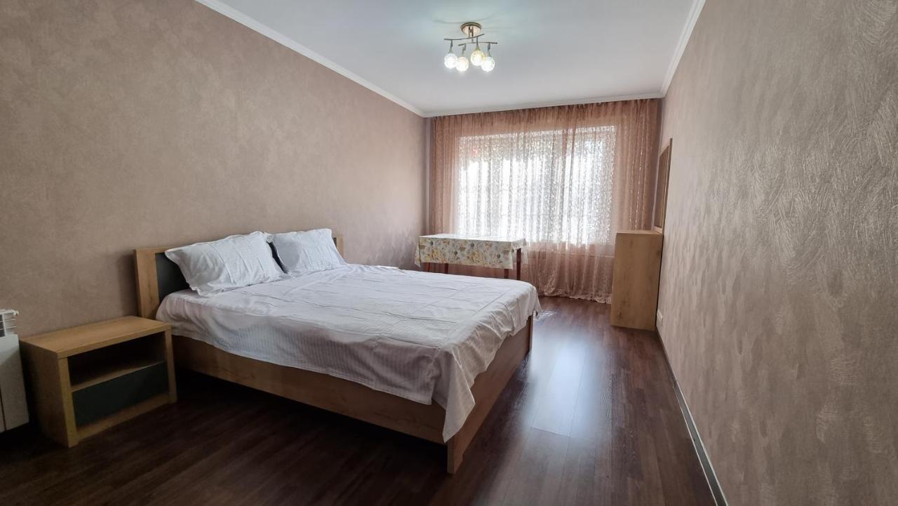 Koktem Apart In The Center Of Almaty Apartment Екстериор снимка